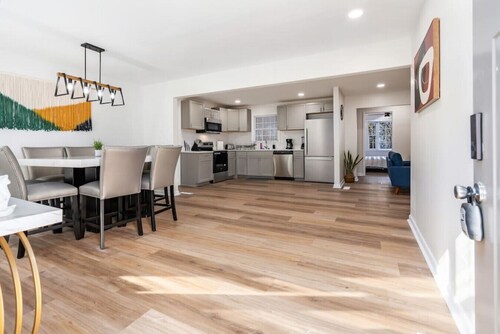 103 Forrest · Madison's Chic 4BR Home w/ BBQ