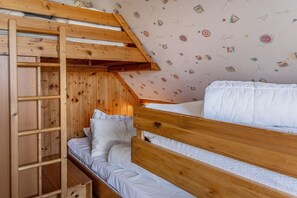 2 quartos, ferros/tábuas de passar roupa, Wi-Fi