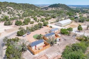 Exterior - La Casita 118 | Hot Tub | Fire Pit (Fredericksburg)