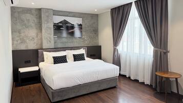 Minibar, in-room safe, blackout curtains, iron/ironing board