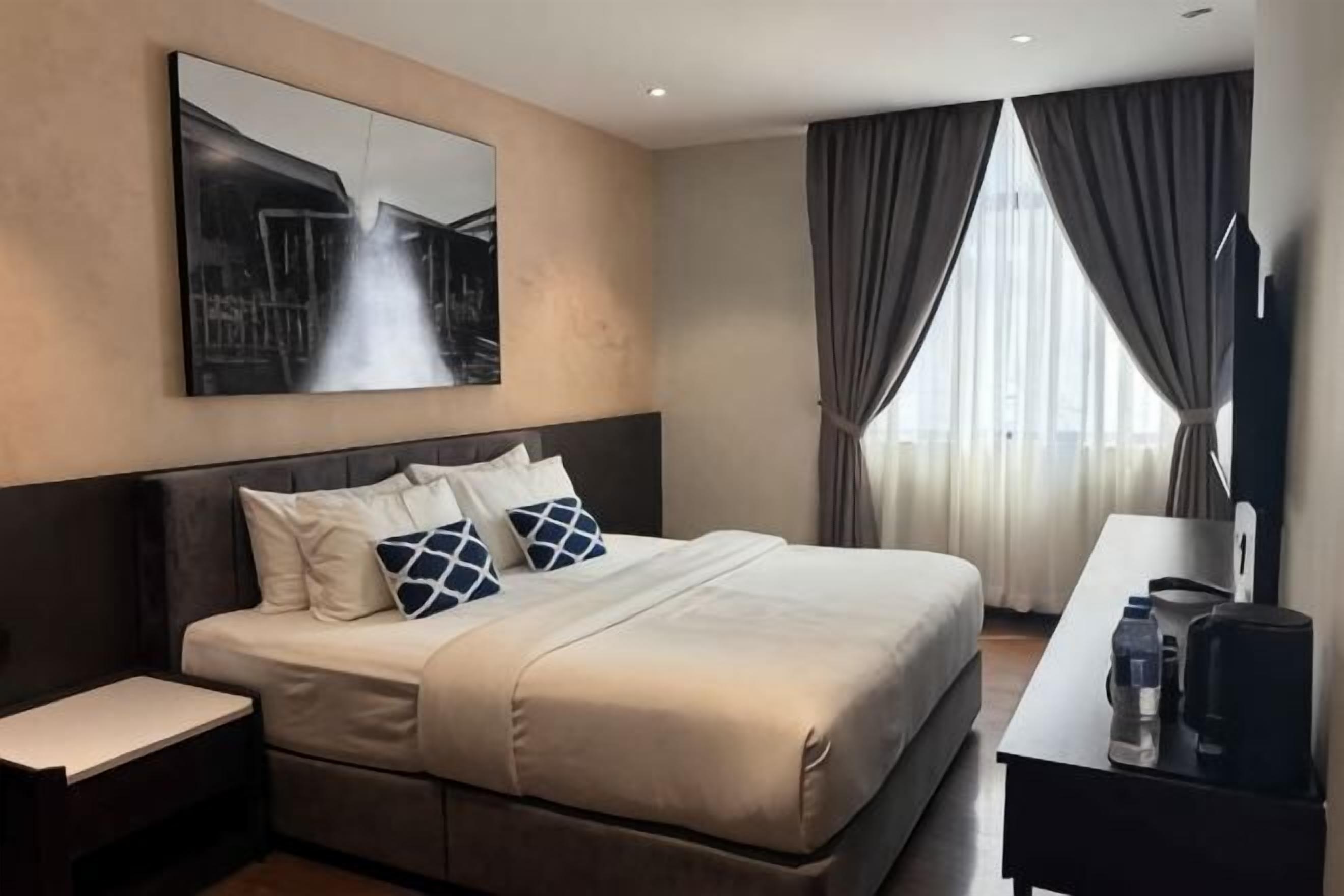 Minibar, in-room safe, blackout drapes, iron/ironing board