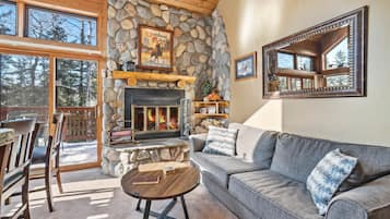 Smart TV, fireplace, DVD player, books