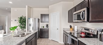 Brand New Home! Casa Grande! Near Shopping, Hiking and More.