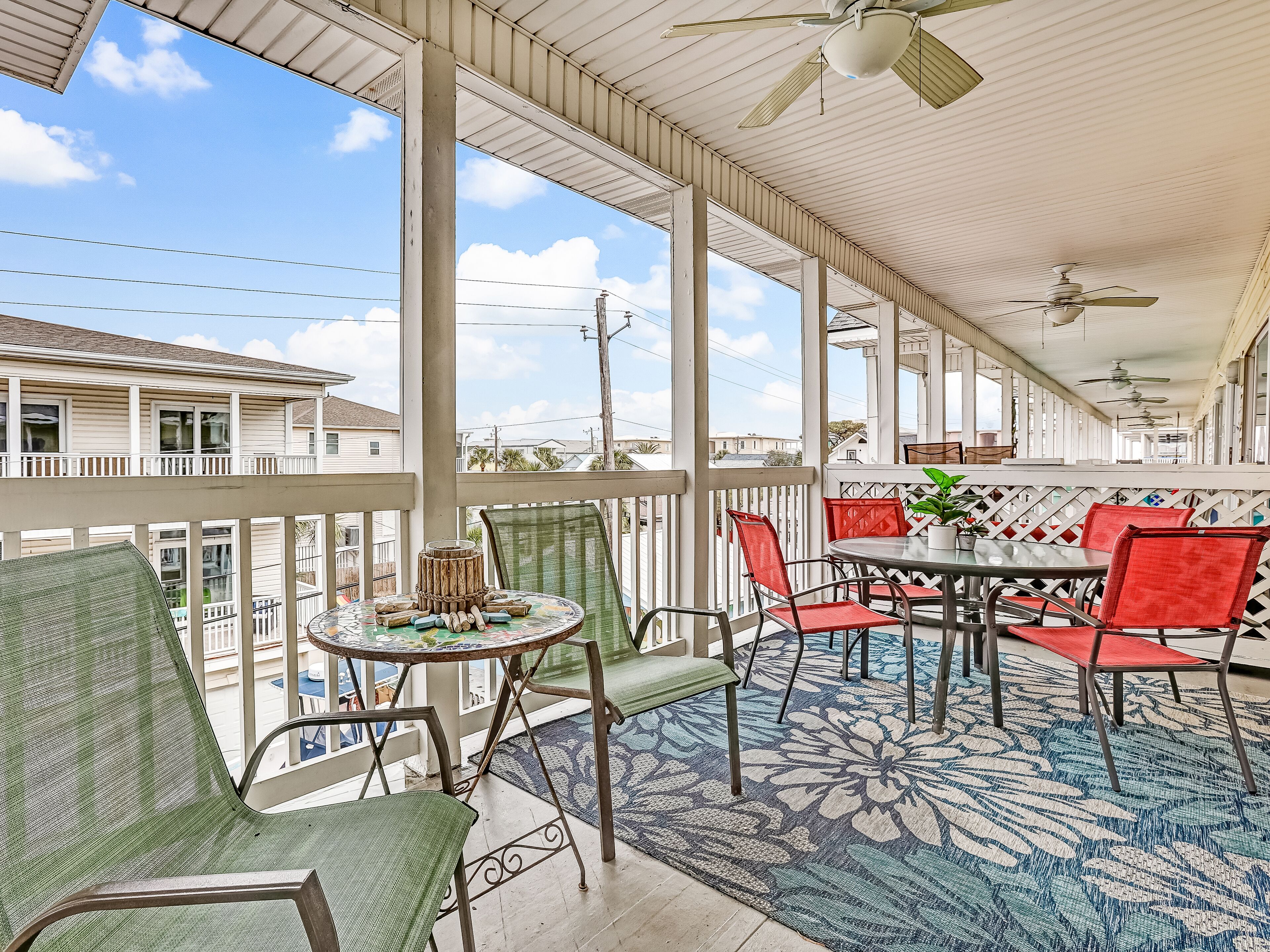 Feeling Tip'Sea at Tybee Island, Steps to Beach, Heated Pool Access