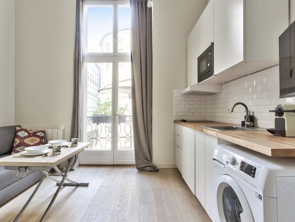 Interior - Studio Vivienne - Welkeys (Paris)