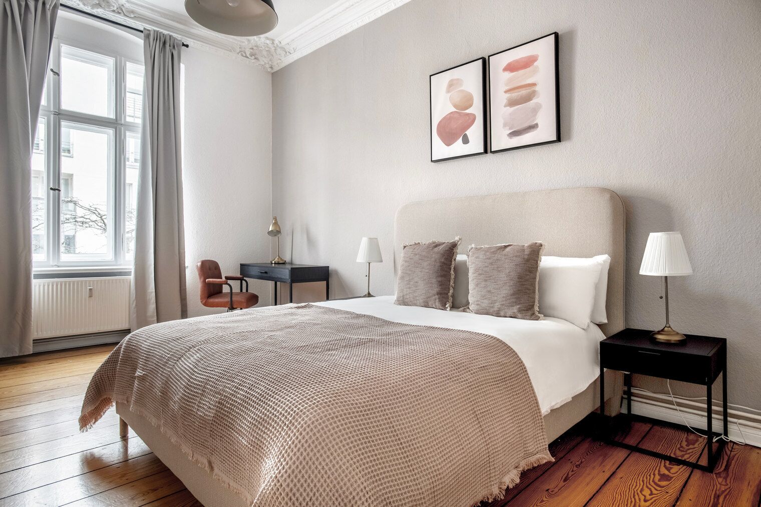 2 dormitorios, tabla de planchar con plancha, wifi y ropa de cama