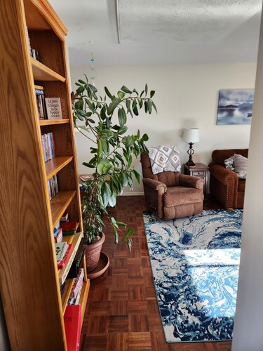 Duplex with gorgeous mountain views!