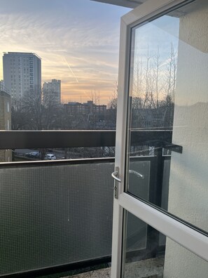 Property grounds - Central London Apartment Sleeps 6 (London)