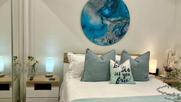 2 bedrooms, desk, soundproofing, iron/ironing board