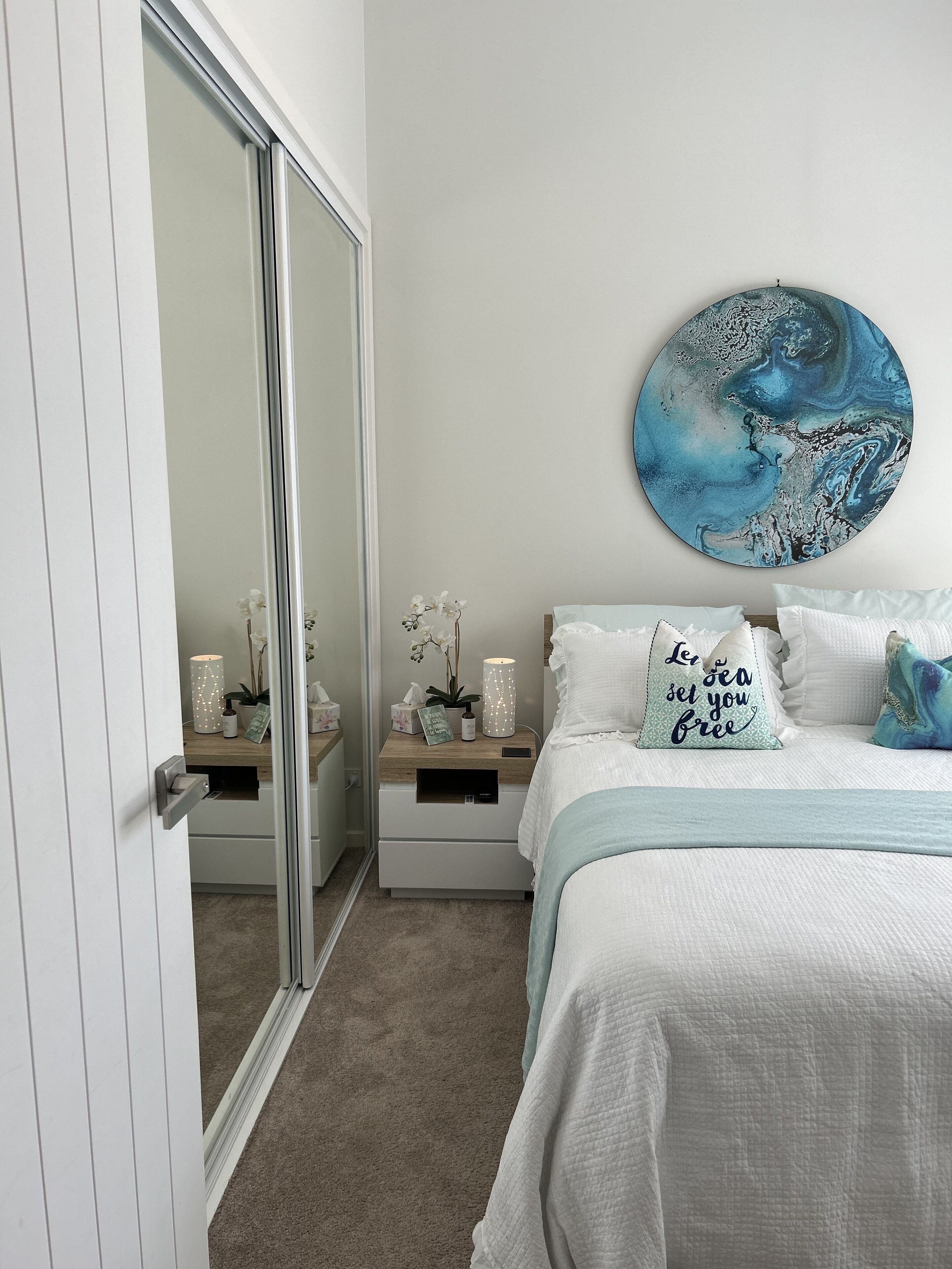 2 bedrooms, desk, soundproofing, iron/ironing board