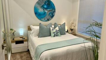 2 bedrooms, desk, soundproofing, iron/ironing board