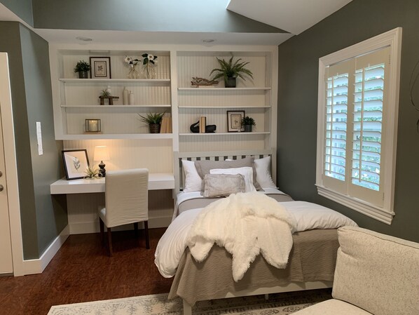 1 bedroom, iron/ironing board, free WiFi, bed sheets