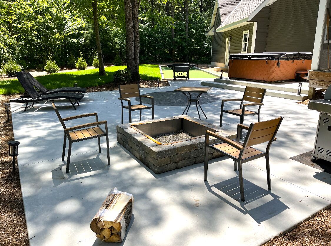 This elegant and inviting vacation home is a gem not to be missed! Located