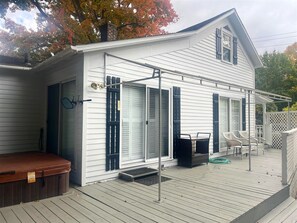 Terrace/patio - This enchanting pet-friendly home is walking distance to the heart of downtown (Saugatuck)