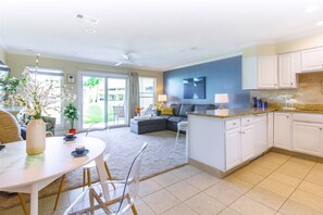 Smart TV - 10D, The Beach Nest (Destin)