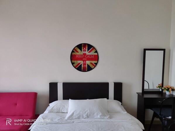 1 habitación, tabla de planchar con plancha, wifi gratis y ropa de cama 