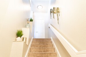 Interior - Stellar City Suites (Dallas)