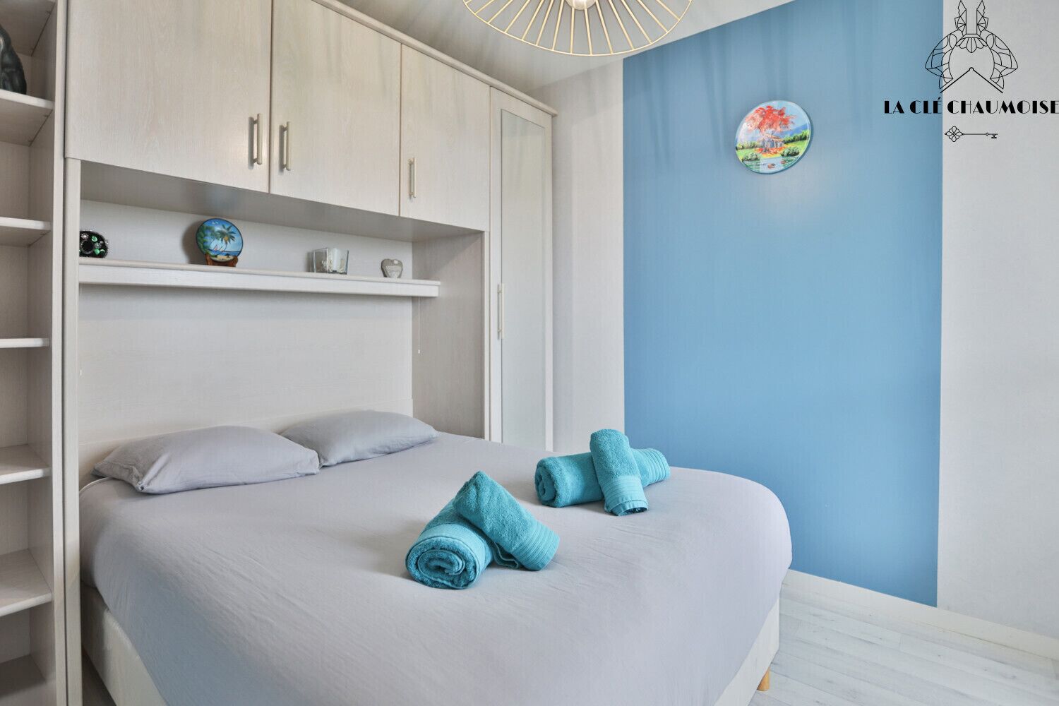 2 Schlafzimmer, Bügeleisen/Bügelbrett