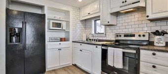 Charming 2-Story Home Near Boston, Tuscan Village