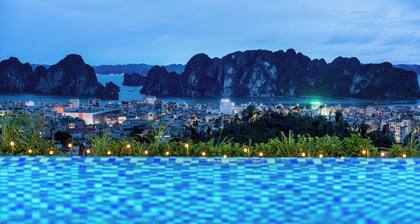 IndochineâStyle Private Pool Villa Full Bay View |5 BR | Karaoke âą Billiards