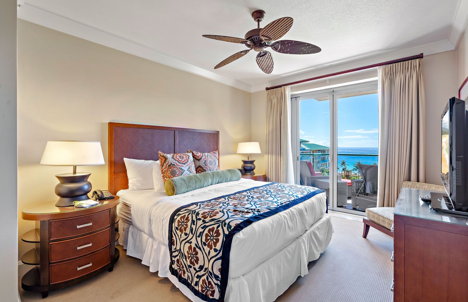 6 bedrooms, iron/ironing board, free WiFi, bed sheets