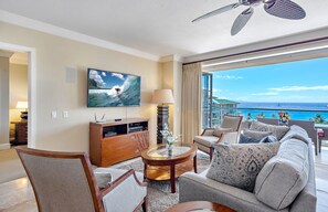 TV, DVD player, stereo - Maui Resort Rentals: Honua Kai – 6 Total Bedrooms, 7th Floor Stunning Deluxe Ocean and West Maui Mountain Views! (Lahaina)