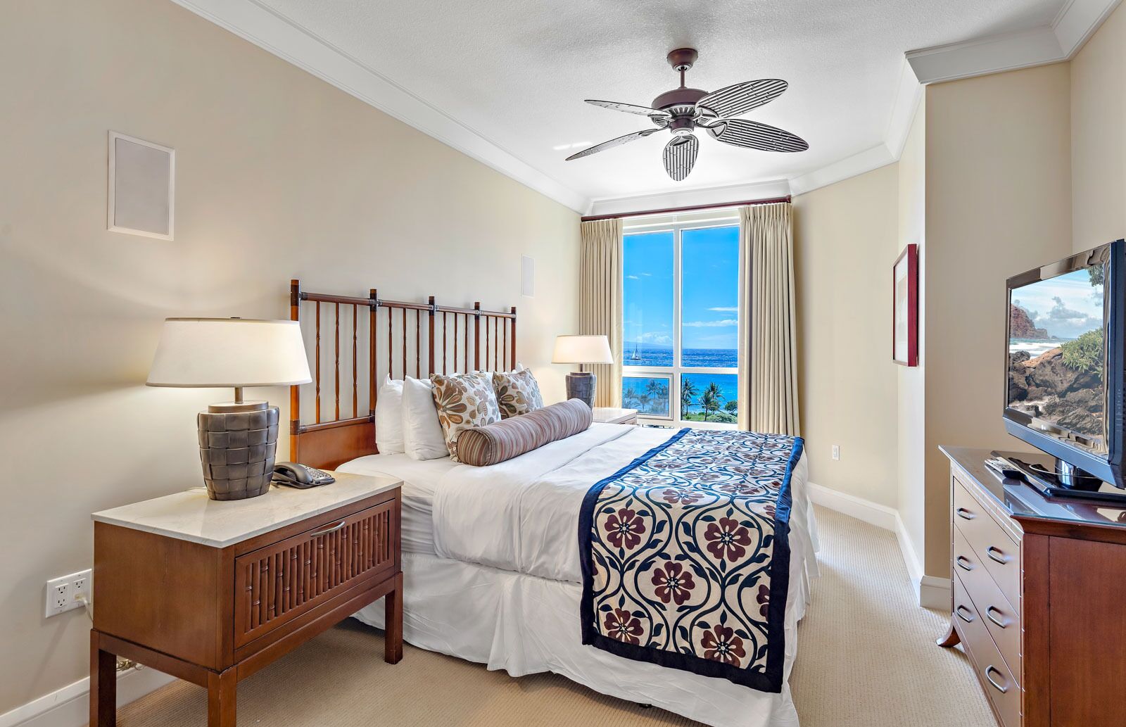 6 bedrooms, iron/ironing board, free WiFi, bed sheets