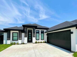 Exterior - Brand New Home w/ Pool. Only 30 miles to SpaceX! (Brownsville)