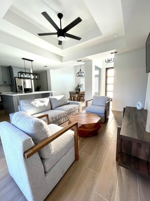 TV, offices - Brand New Home w/ Pool. Only 30 miles to SpaceX! (Brownsville)