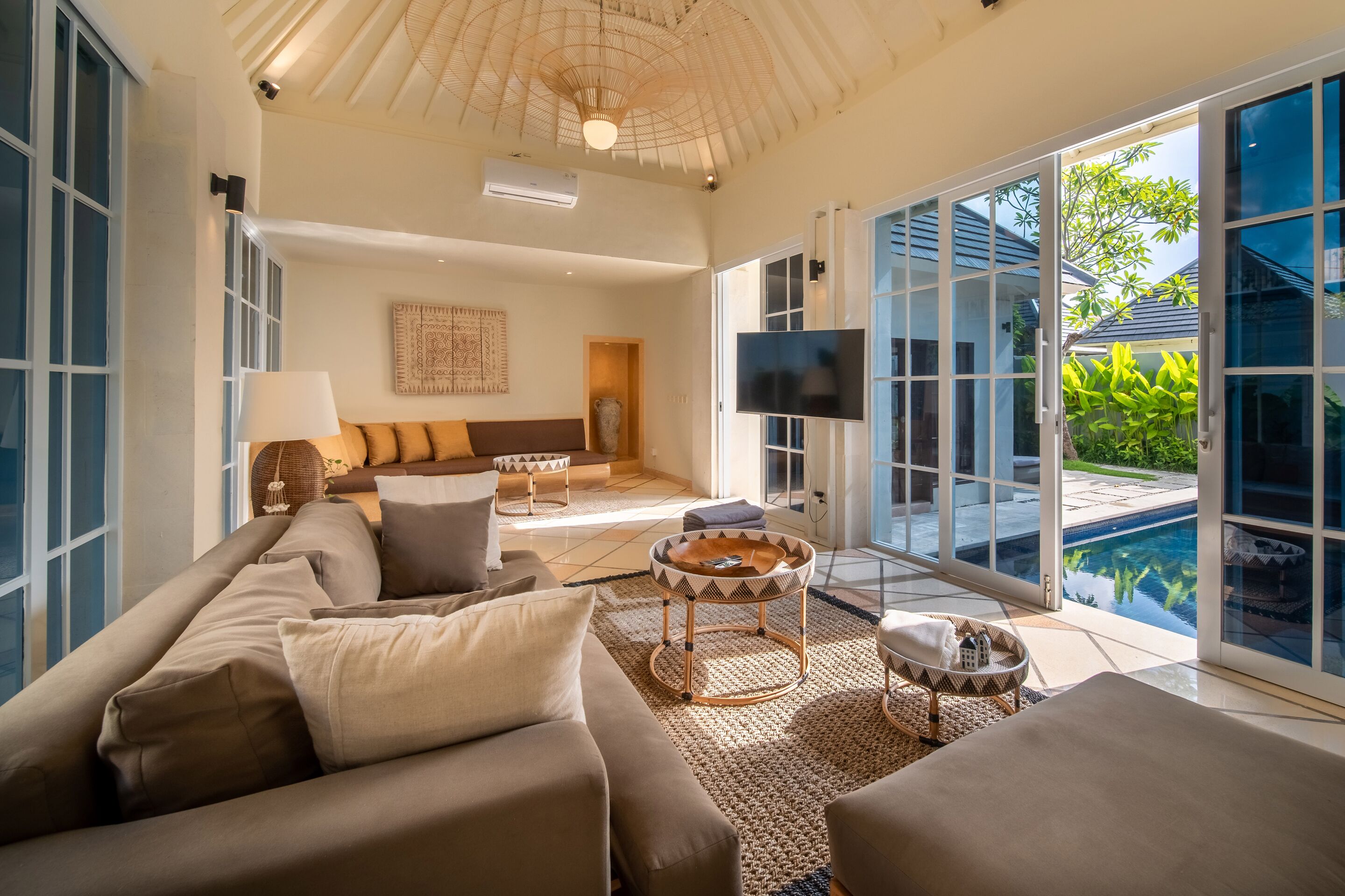 42-inch TV with cable channels