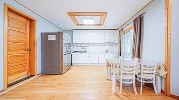 Room (duplex 2) | 1 bedroom