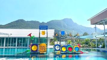 8 indoor pools, 15 outdoor pools