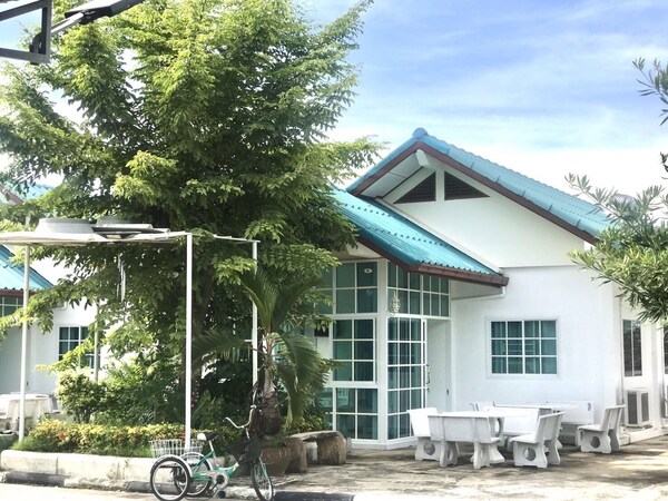Marshal Resort - Prachuap Khiri Khan