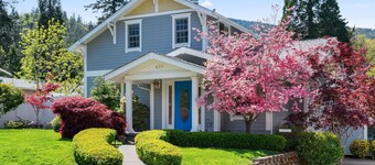 Ashland Luxury: 4 King suites, pool & hot tub