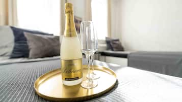 1 quarto, Wi-Fi de cortesia, roupa de cama