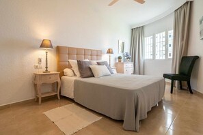 1 bedroom, iron/ironing board, free WiFi, bed sheets - Md002 Precioso Apartamento en Primera Línea Playa (Mijas)