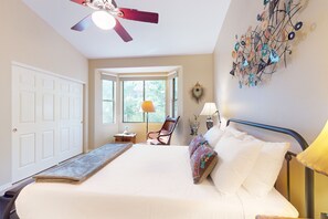 2 habitaciones, tabla de planchar con plancha, internet y ropa de cama 