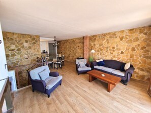 TV - Mediterranean house with SEA VIEWS, garden and terrace. (Sant Feliu de Guíxols)