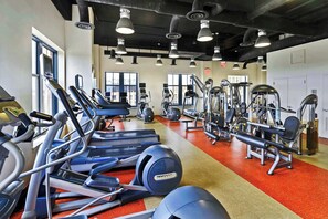 Fitness facility - Modern Apt in Pentagon City – Walk to Metro (Arlington)