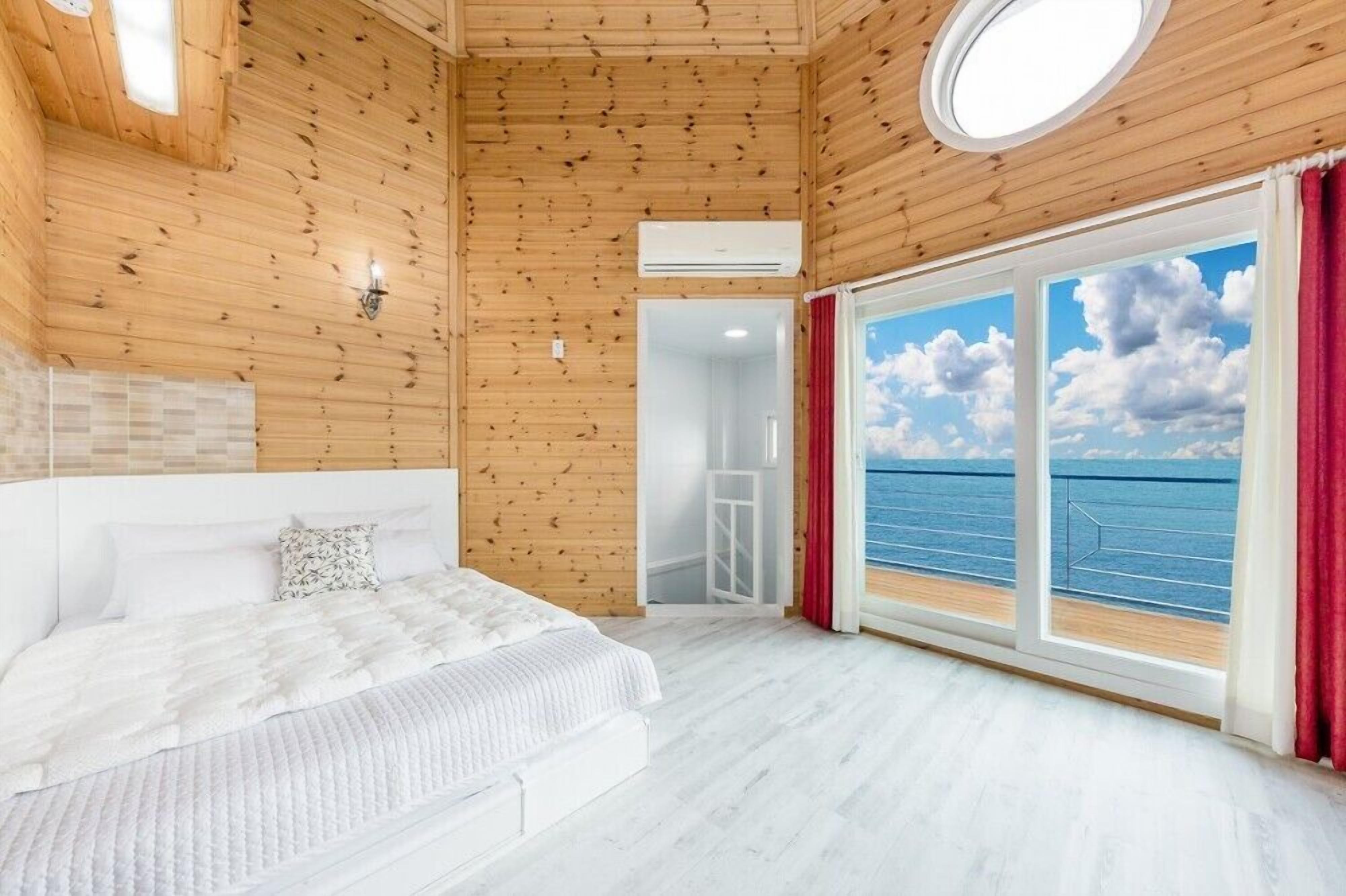 Kamer (Outside Pool Villa (SPA) A-1)