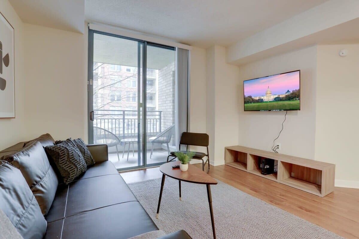Fantastic Apt 2 Bedrooms With Gym @Pentagon City