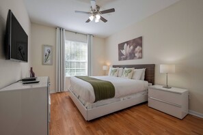 4 habitaciones, tabla de planchar con plancha, cuna de viaje y wifi 