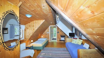 2 bedrooms, iron/ironing board, travel crib, free WiFi