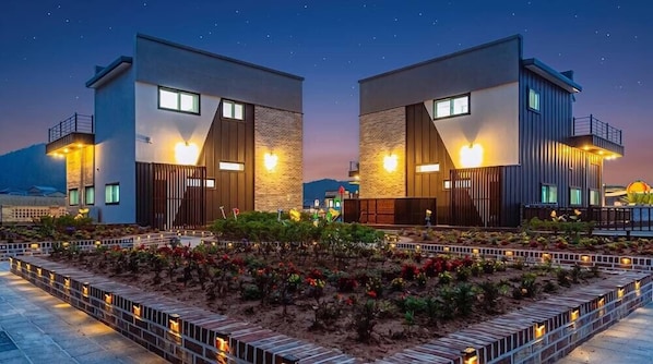 Exterior - My Kids Pool Villa (Taean)
