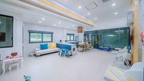 Room (1dong) - My Kids Pool Villa (Taean)