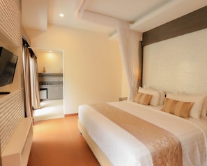 Deluxe Villa, 1 Bedroom, Private Pool | In-room safe, iron/ironing board, free WiFi - Luxotic Private Villa & Resort (Nusa Dua)