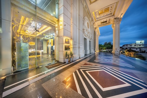 ST Hotel Wattay Airport