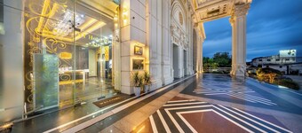 ST Hotel Wattay Airport