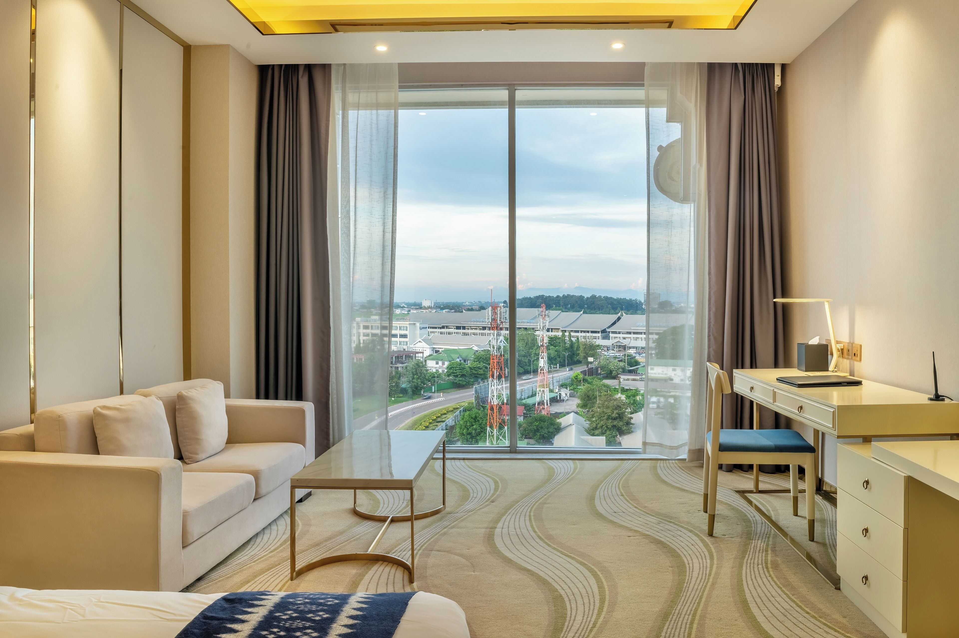 Habitación Deluxe con 2 camas individuales, vista a la ciudad | Vista a la ciudad