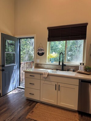 Interior - Updated Cabin with POOL and SPA 5 minutes from Sequoias National Park (Three Rivers)